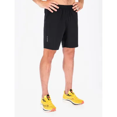 Fusion C3 Run Shorts Unisex - En elegant sort shorts ligger fladt med reflekslogo på højre lår. Velegnet til både mænd og kvinder til løb, styrketræning og fitness.