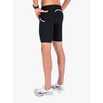 Sorte mænds short tights, perfekte til lange løbeture og træning.