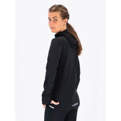  Fusion sorte Shelter Softshell Jakke. Den er vind- og vandafvisende, ekstremt åndbar og holdbar. Ideel til enhver udendørs aktivitet, uanset vejrforholdene!