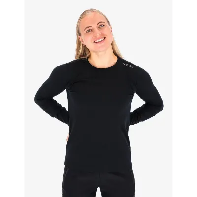 Sort Womens Merino 220 LS tilbyder den allerbedste kvalitet med 100% mulesing-free merinould. Med optimal temperaturregulering og selvrensende egenskaber holder denne uld dig behageligt varm eller kølig, uanset vejret.