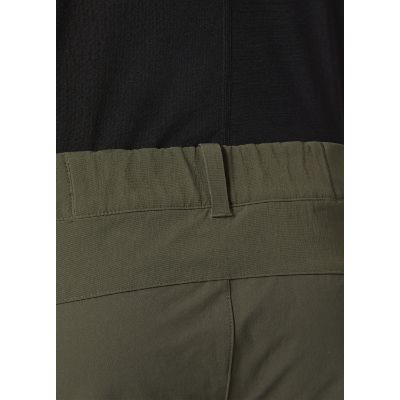 Helly Hansens Men’s Vika Tur Pants 2.0. Med ergonomisk formede knæ og et indstikket skridt tilbyder disse bukser en enestående bevægelsesfrihed og komfort. Praktiske håndlommer og en lynlåslomme på låret.