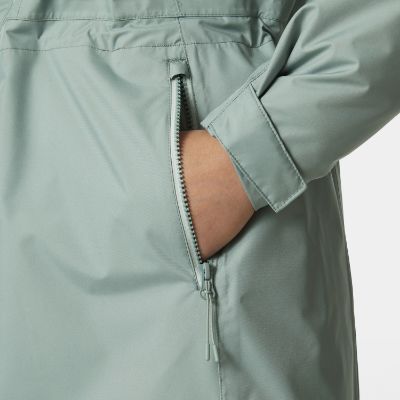 Helly Hansen Westport Isoleret Frakke til kvinder – stilfuld og vandtæt frakke med let isolering, perfekt til pendling og urbane aktiviteter.